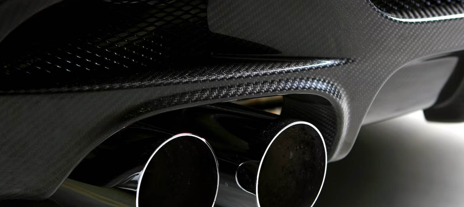 Advantages of Carbon Fiber for Automotive Manufacturing