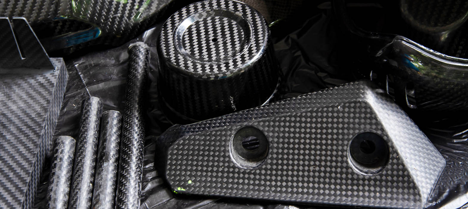How Carbon Fiber Molds Are Made